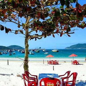 arraial-do-cabo-praia-dos-anjos-6-pessoas.cabofriohotels.org/
